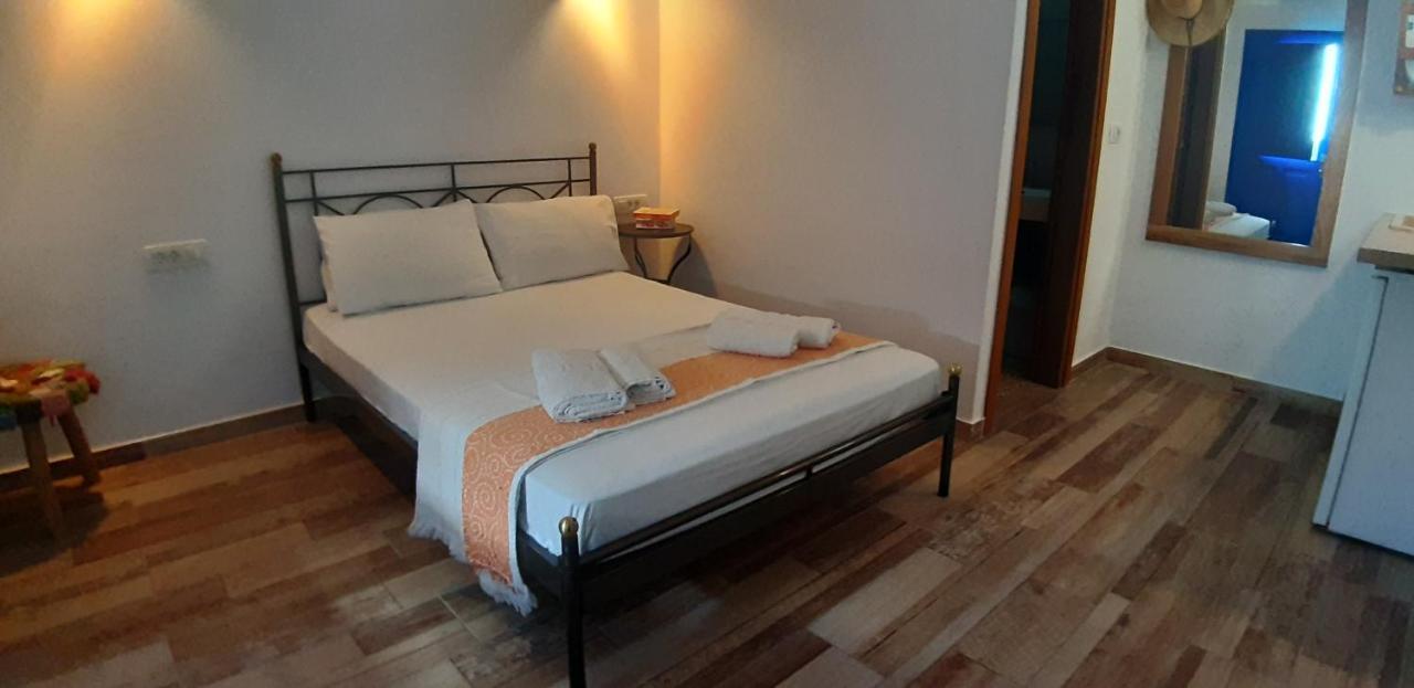 Villa Spyros Santorini เปริสซา ภายนอก รูปภาพ